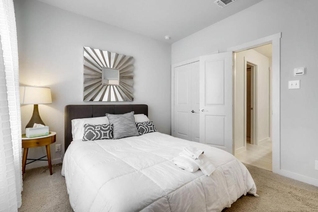 Gorgeous 4 Bed Home On St Mary'S - Minutes To Riverwalk/Pearl San Antonio Zewnętrze zdjęcie